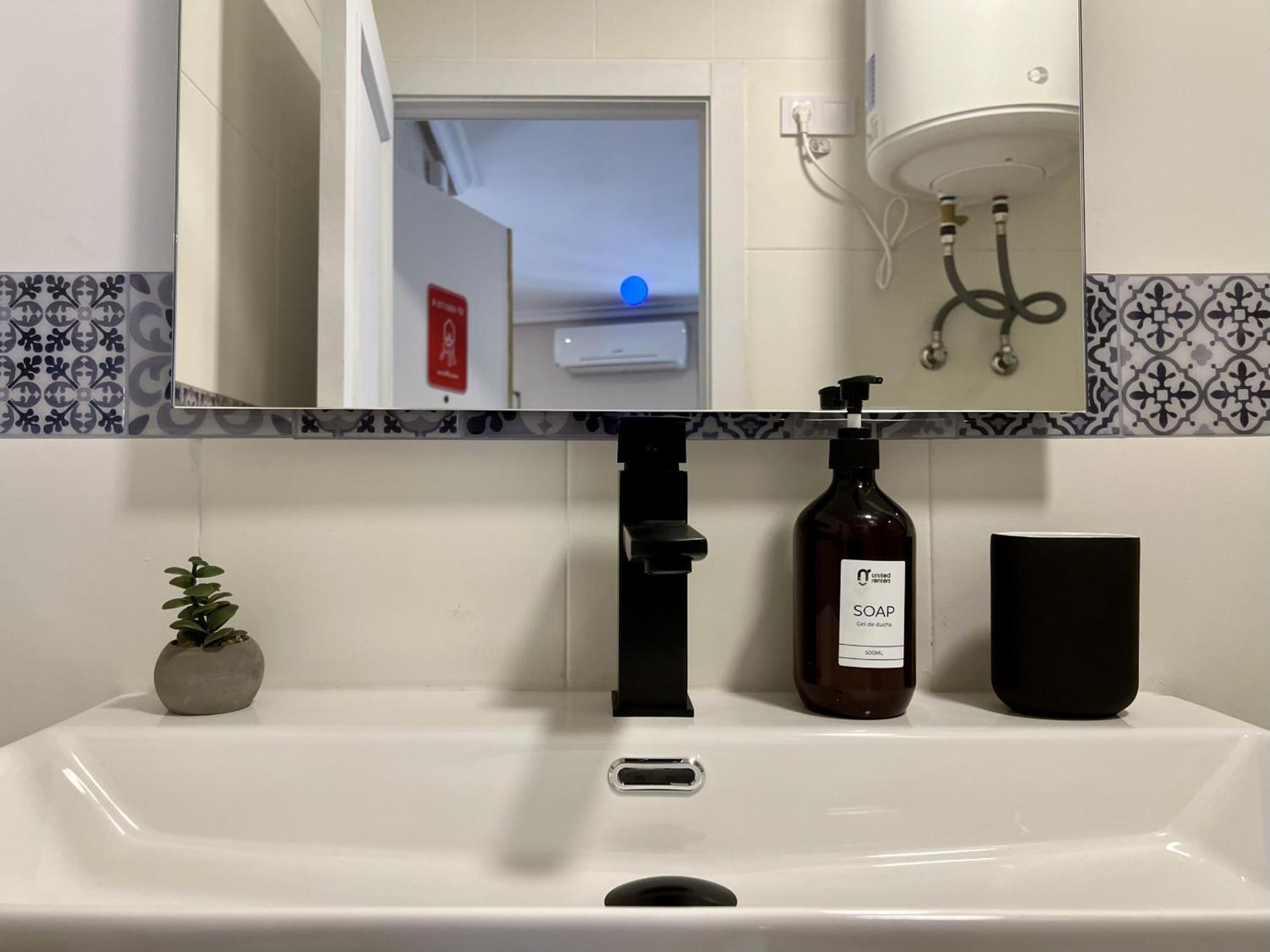 Chapuli By United Renters Apartment อาลิกันเต ภายนอก รูปภาพ