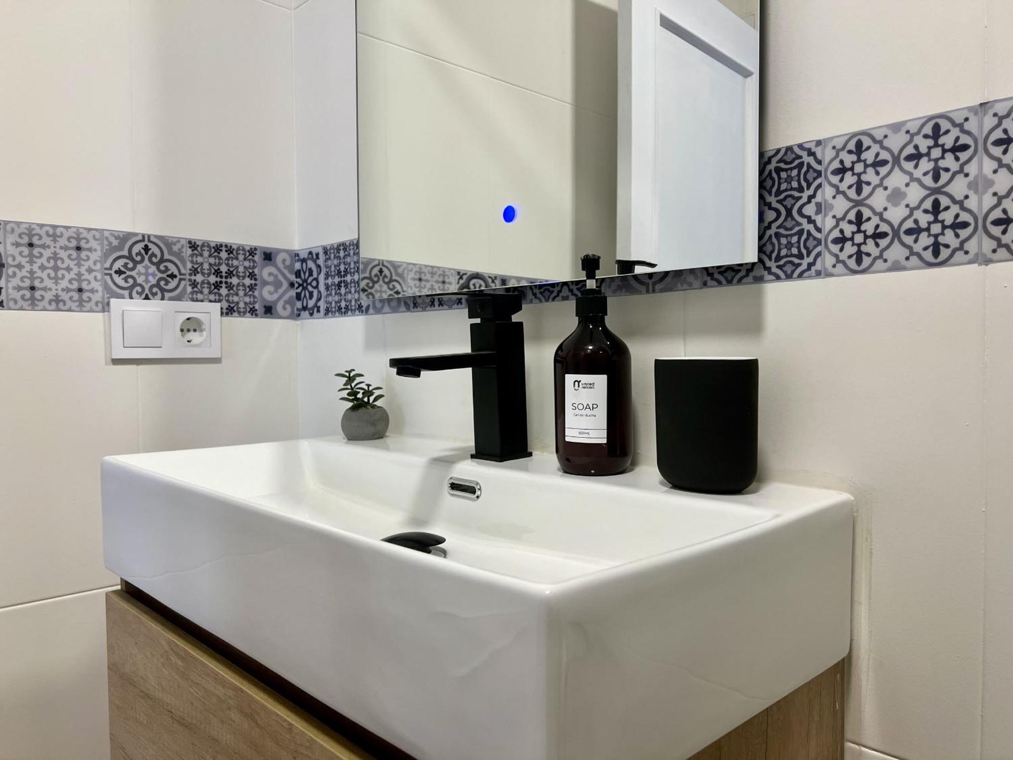 Chapuli By United Renters Apartment อาลิกันเต ภายนอก รูปภาพ